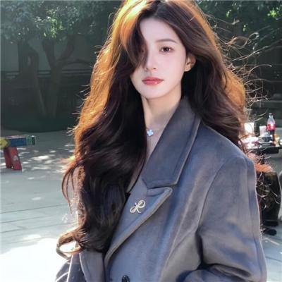 校园极品狂神唐子臣